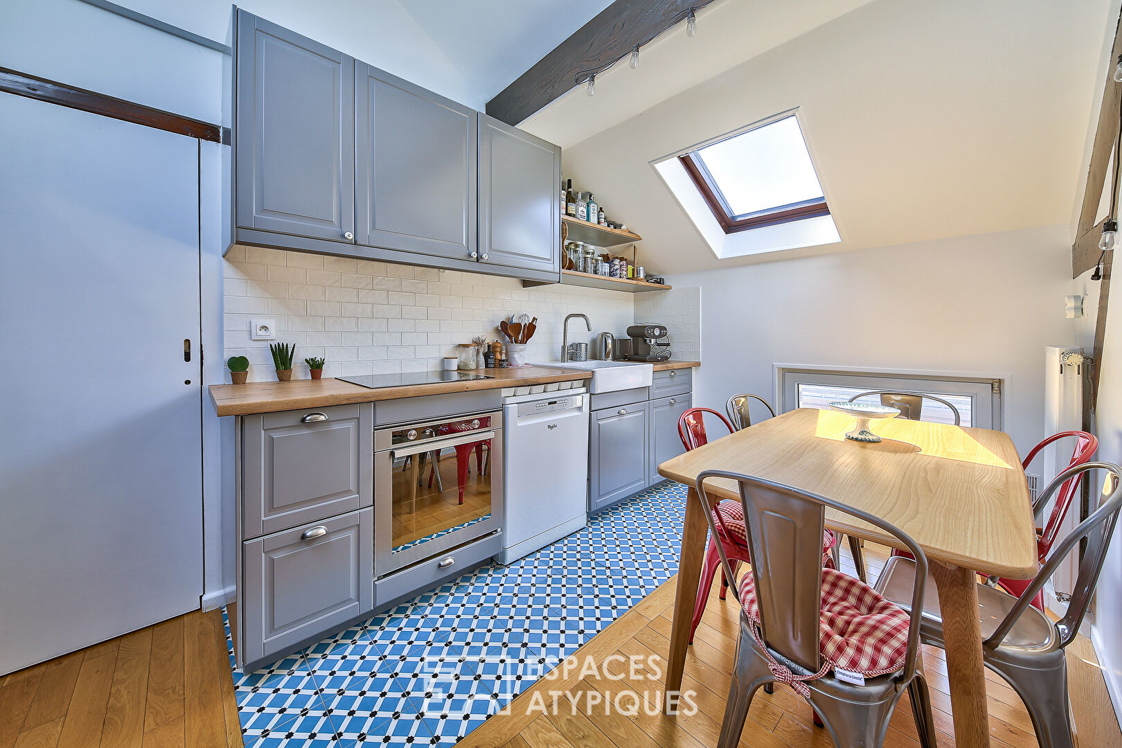 Appartement coquet en dernier étage