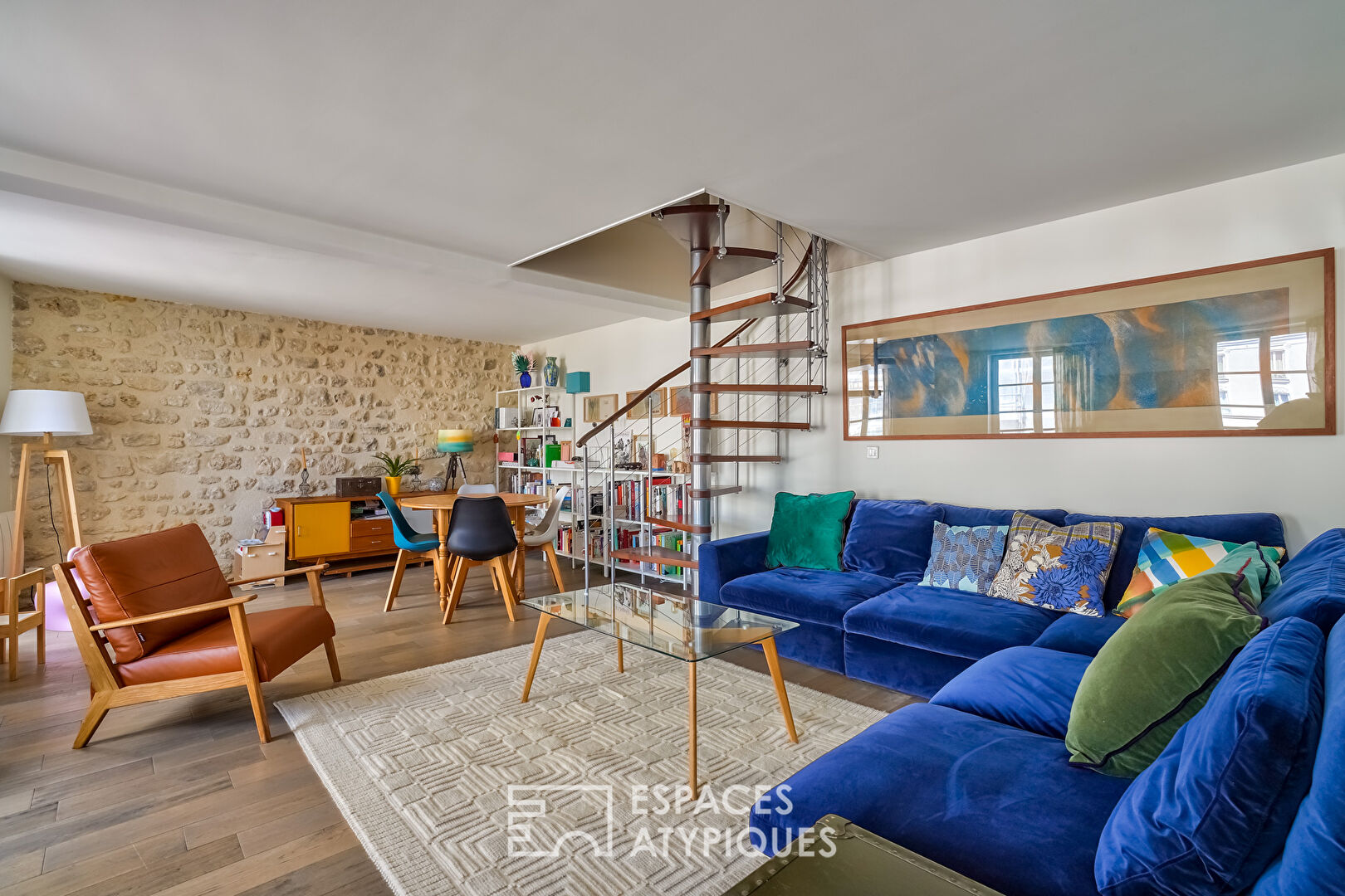 Superb duplex 2 minutes from the Market Square