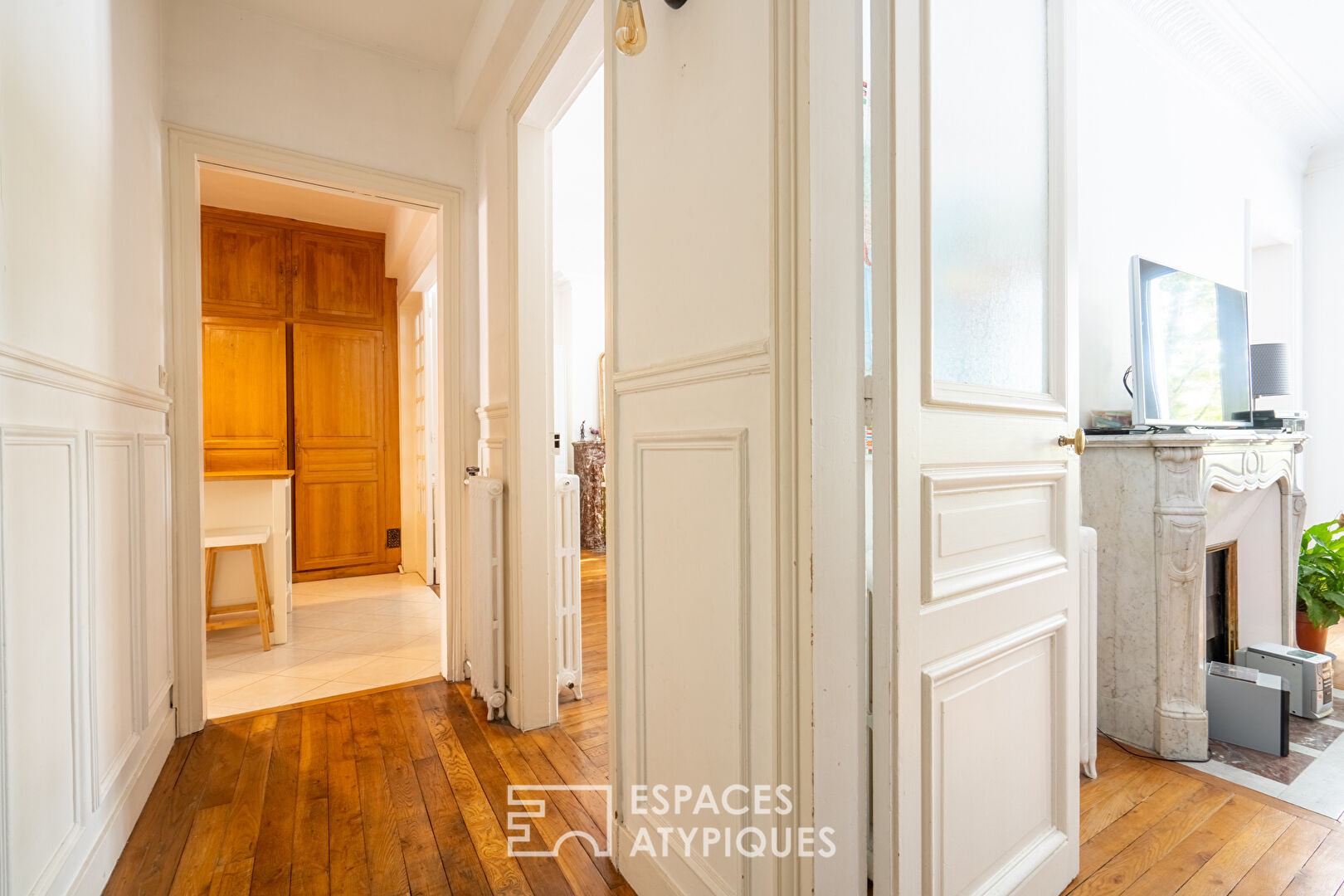 Character apartment with Seine view and shared garden