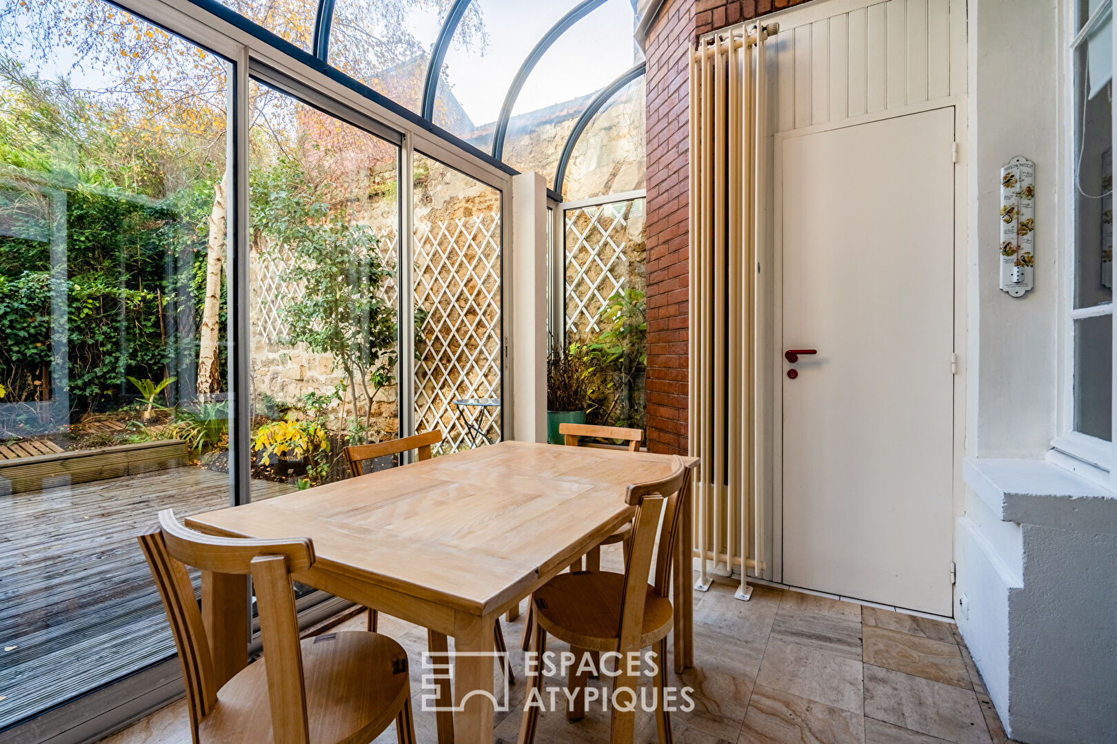 House with terrace and garden plateau of Saint Germain