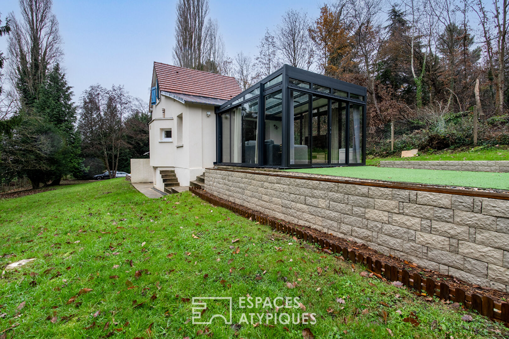 La petite maison dans la prairie et sous bois
