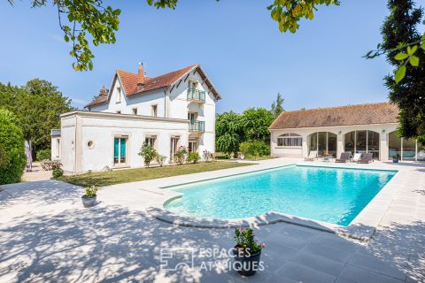 Family home in a quiet village in the Mantaise region