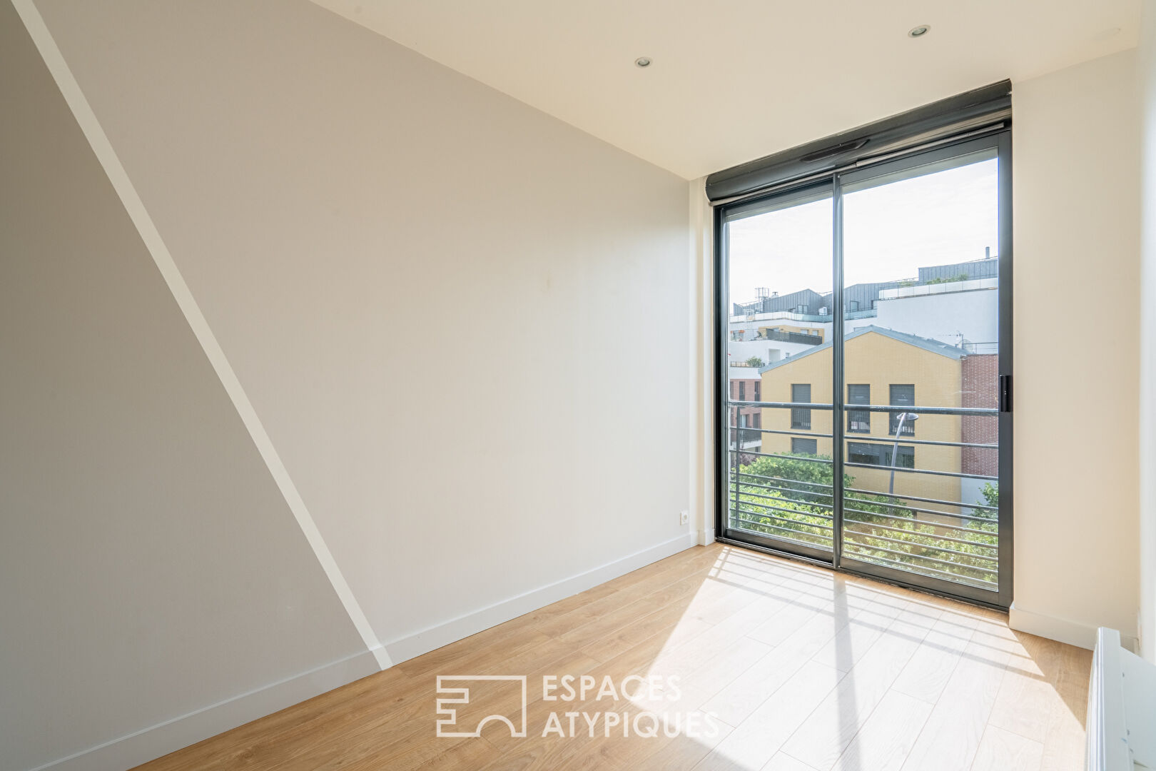 Contemporary apartment with shared garden