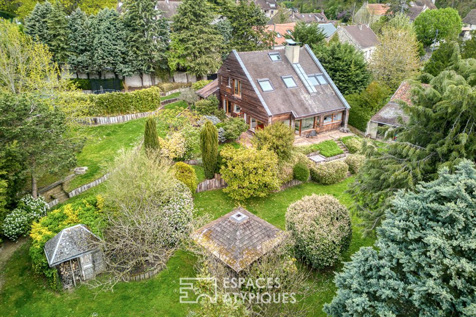 Villa d'architecte signée Jouve au coeur du Hameau d'Apremont