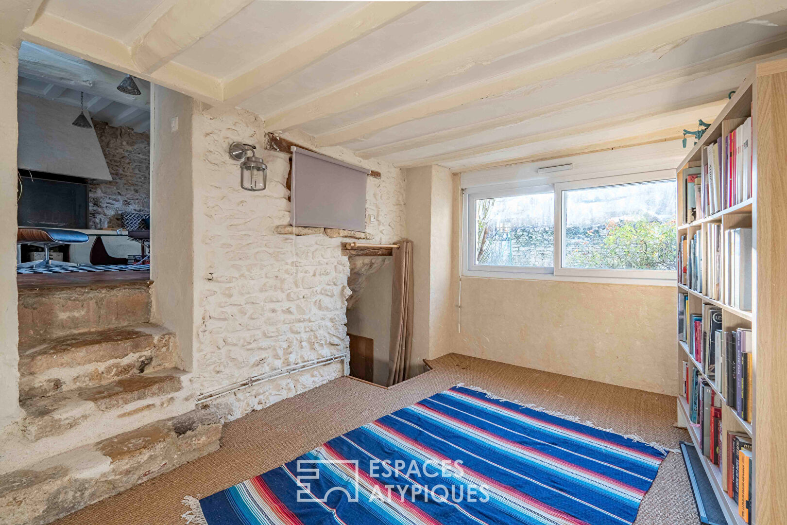 Town house in the heart of the village of Beynes