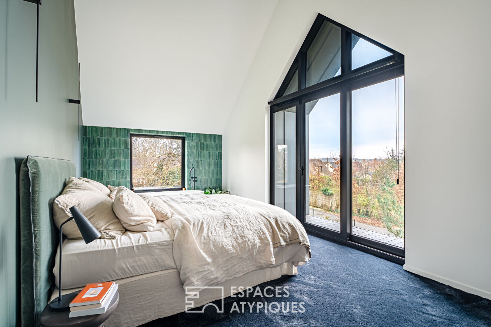Elegant architect-designed timber-framed house in the heart of nature
