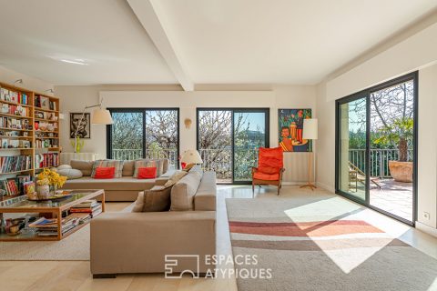 Maison d’architecte des années 70 avec une vue magnifique sur les bords de Seine