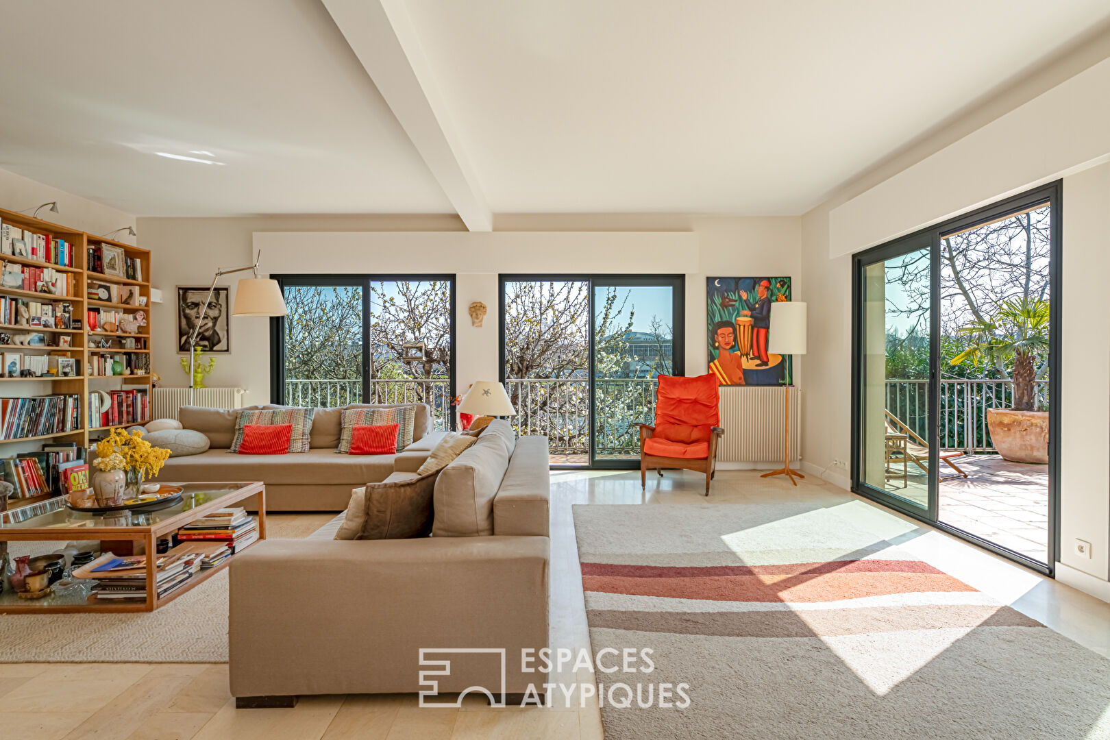 Maison d’architecte des années 70 avec une vue magnifique sur les bords de Seine