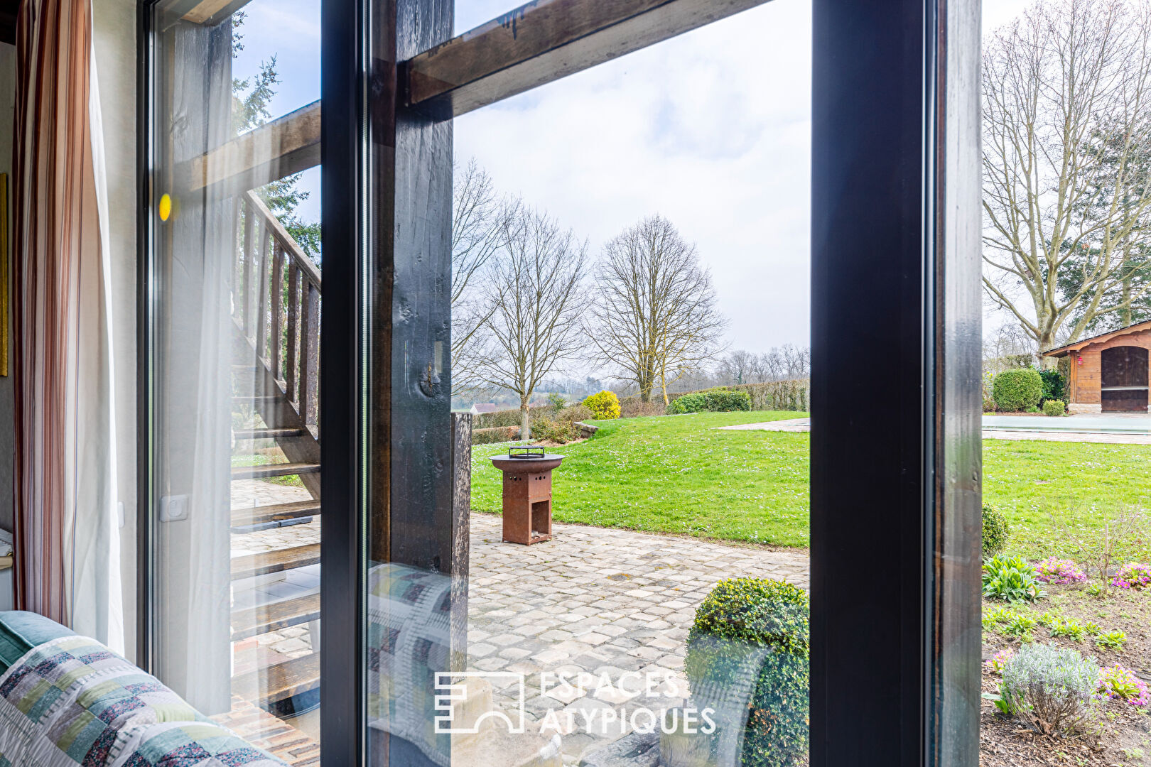 Architecture originale et fort potentiel sur l’axe Paris – Normandie