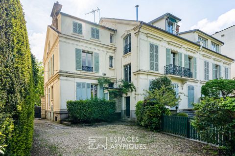 Duplex au calme dans un hôtel particulier à Versailles Rive Droite