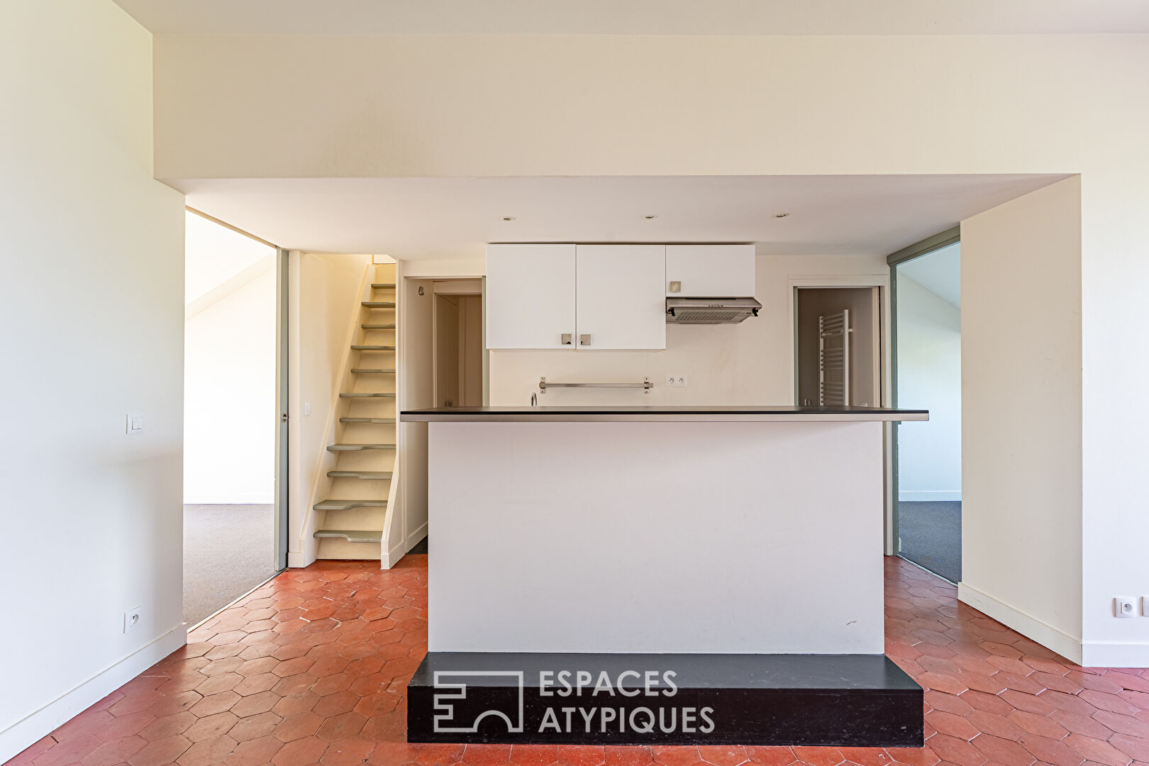 Duplex au calme dans un hôtel particulier à Versailles Rive Droite
