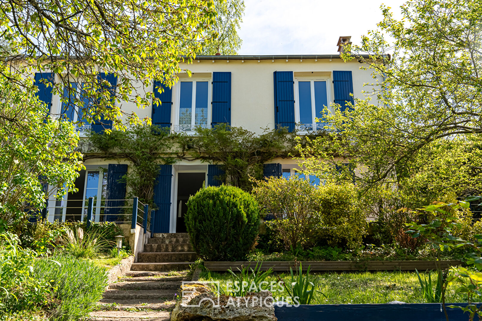 Charming house with valley view in Saint-Rémy Lès Chevreuse