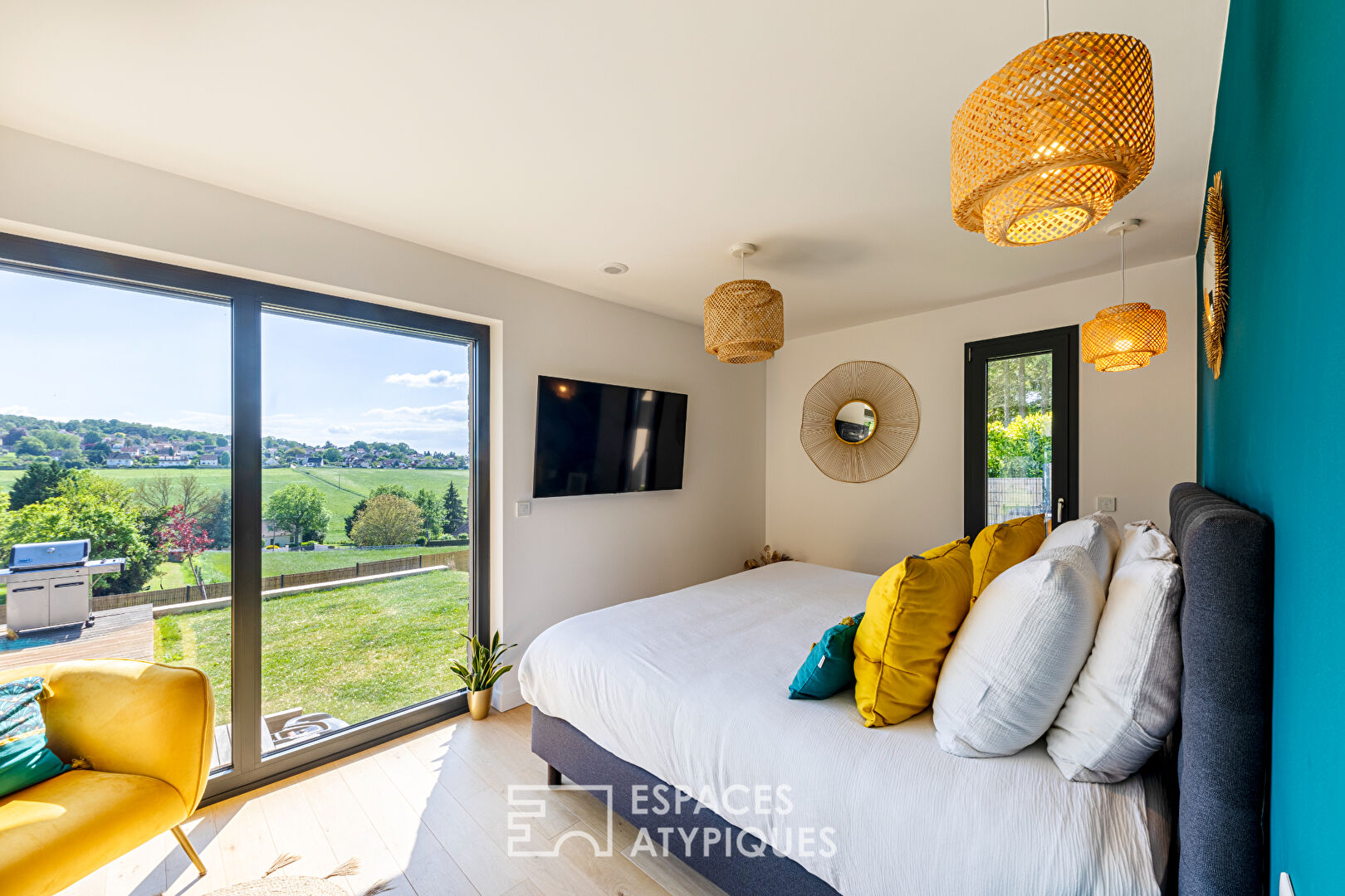 Villa haut de gamme avec piscine et vue imprenable sur la vallée de la Mauldre