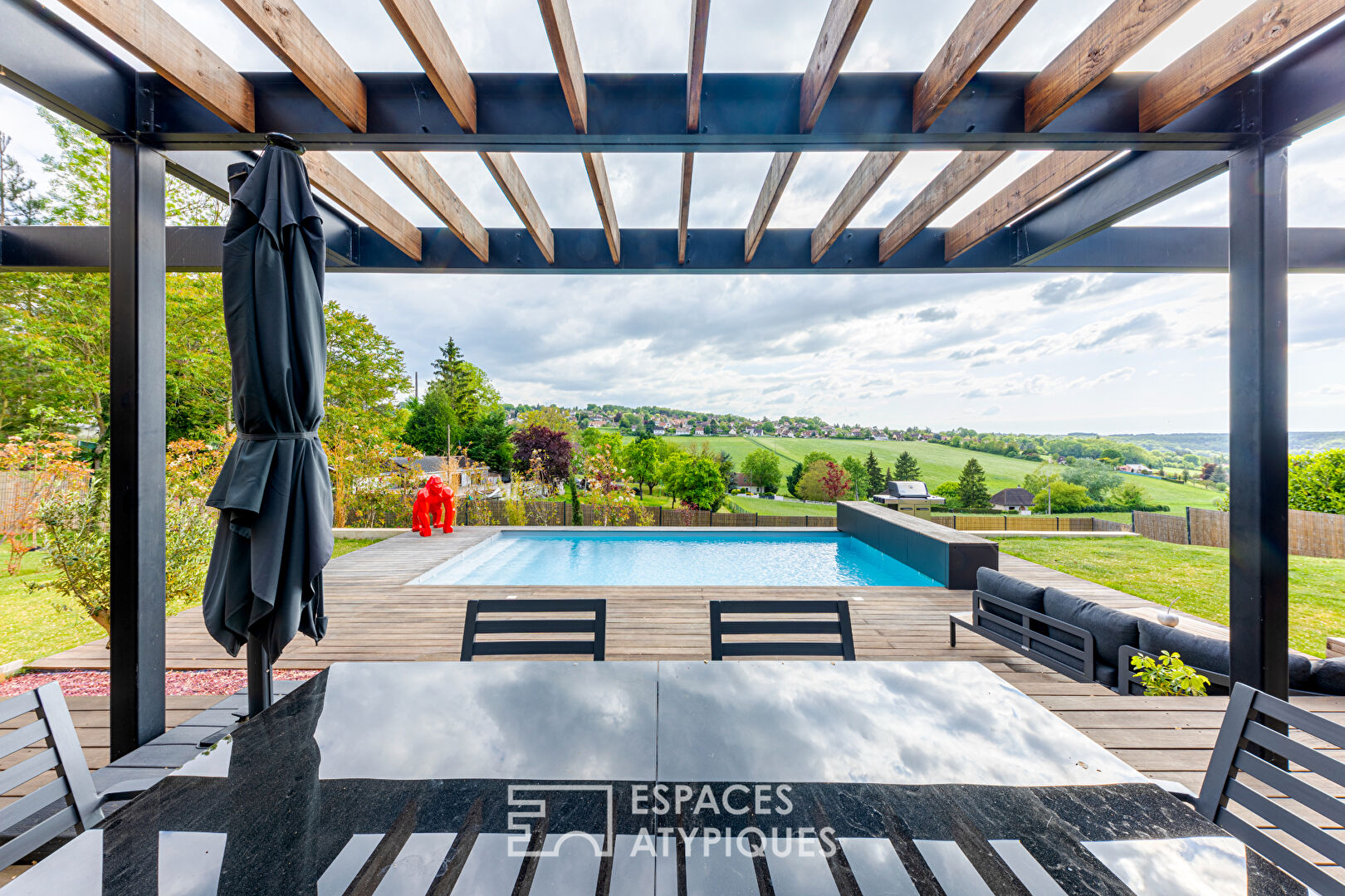 Villa haut de gamme avec piscine et vue imprenable sur la vallée de la Mauldre
