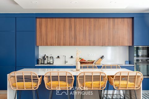 Appartement de trois chambres rénové avec goût, exposé sud avec jardinet