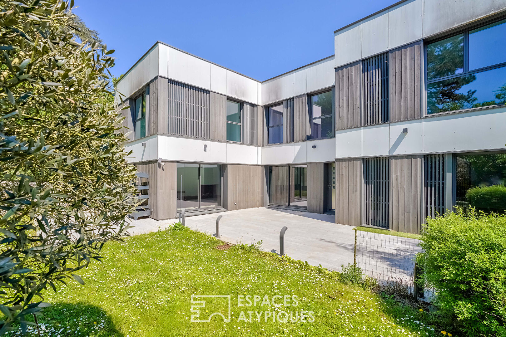 Maison d’architecte avec terrasse et jardin sans vis à vis
