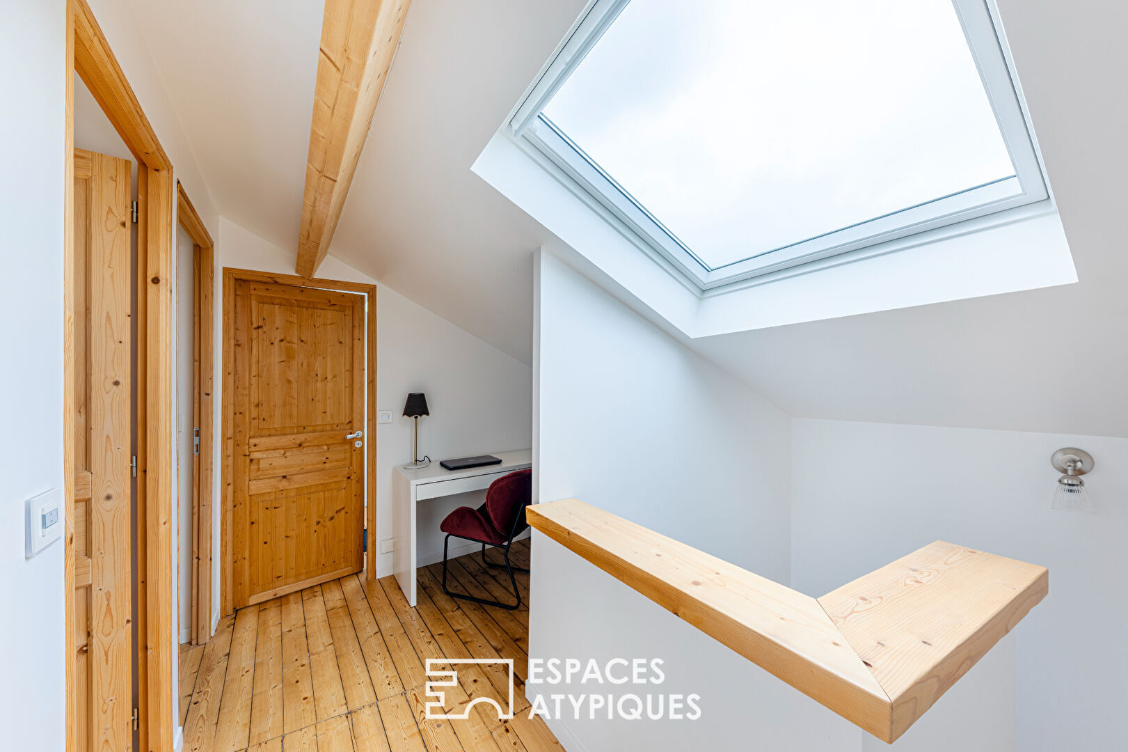 Rénovation de grande qualité pour cette jolie maison 1930 au coeur des Martraits à Mantes la Jolie