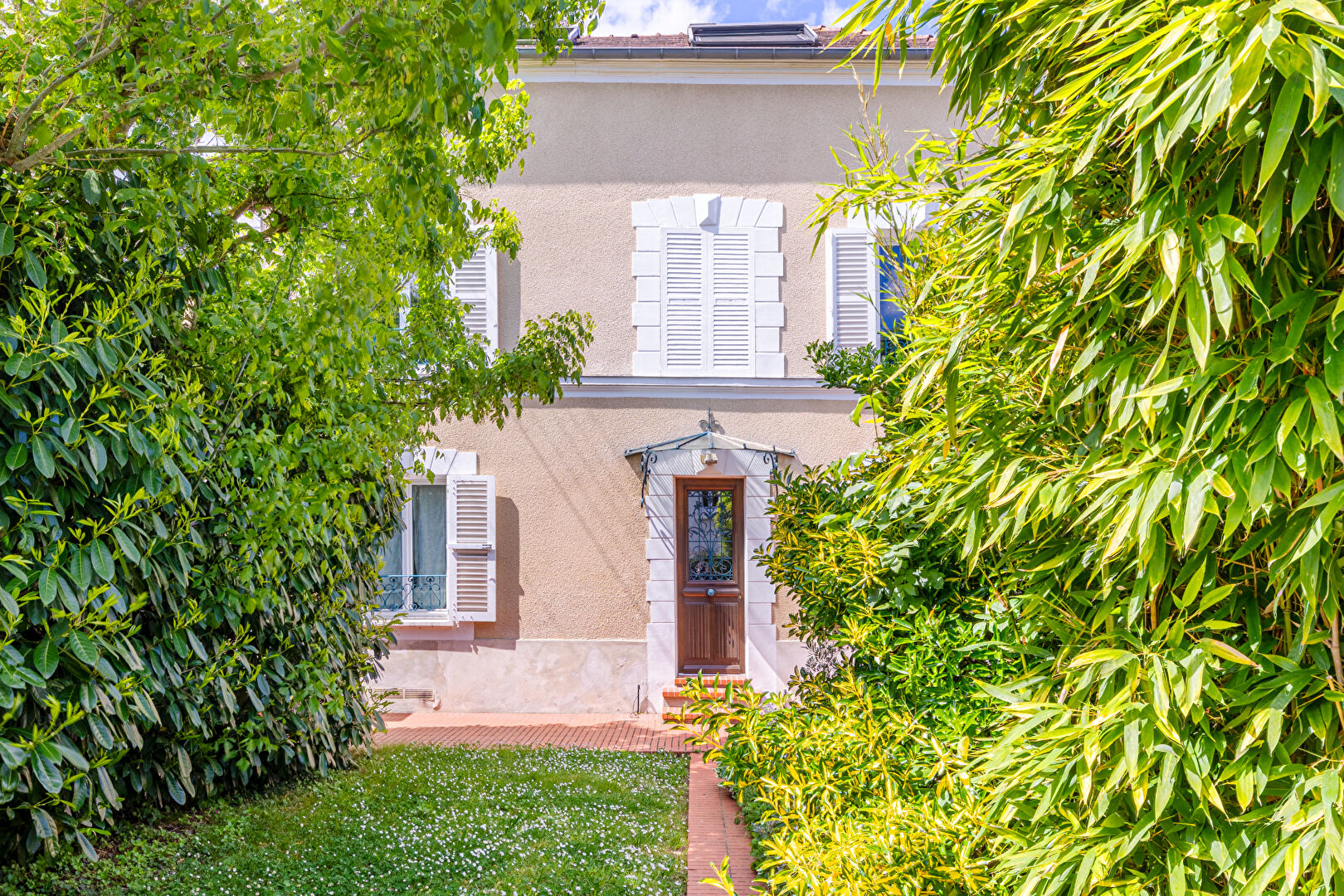 Demeure du 19ème avec extension d’architecte à Conflans-Sainte-Honorine