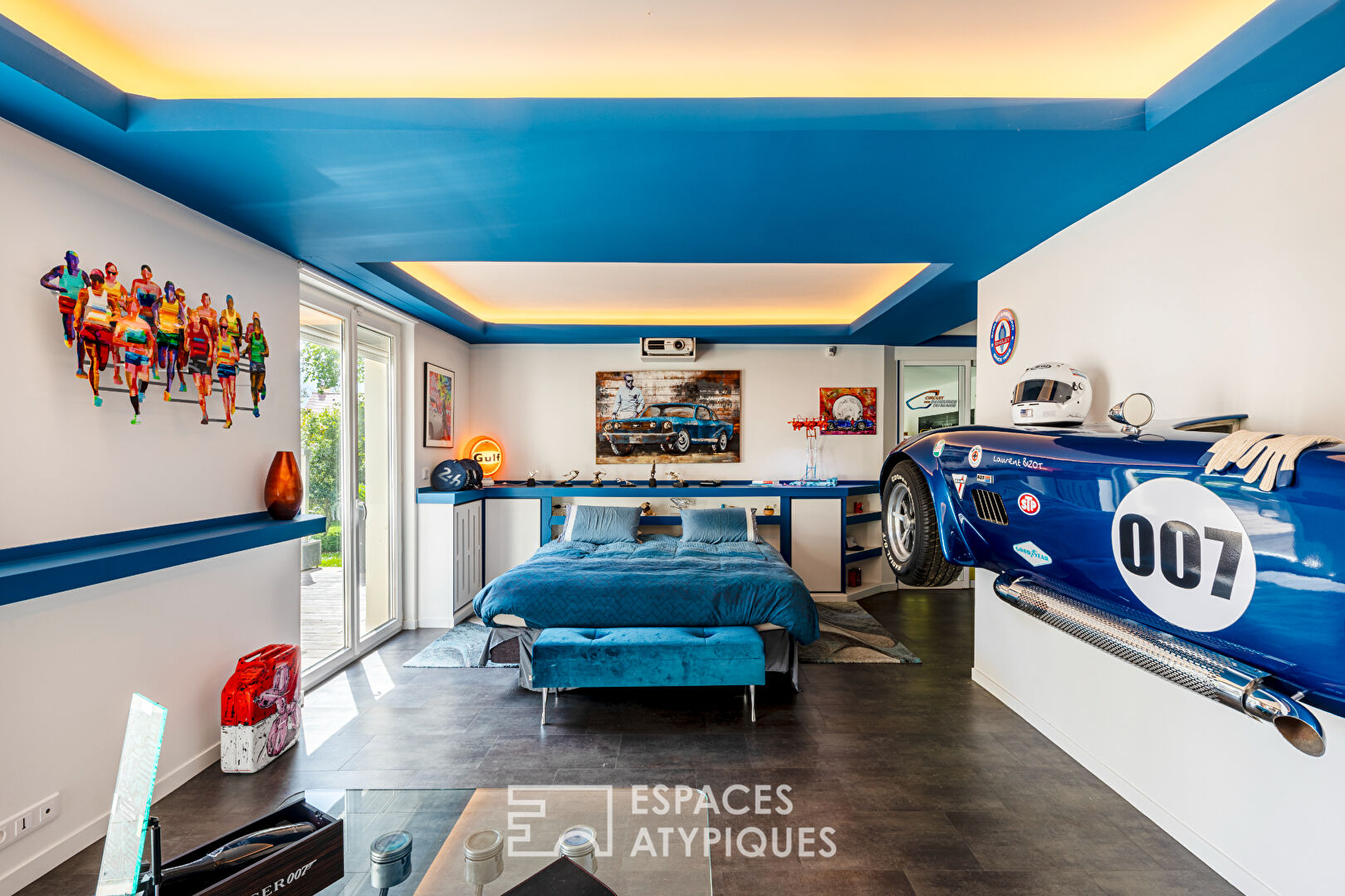 Superbe propriété ancienne rénovée avec piscine près de Thoiry
