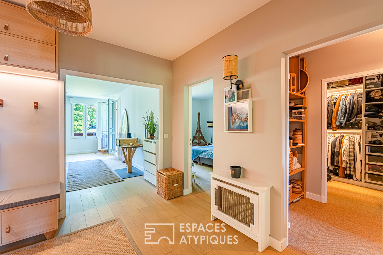 Très bel appartement lumineux avec loggia sur espaces verts
