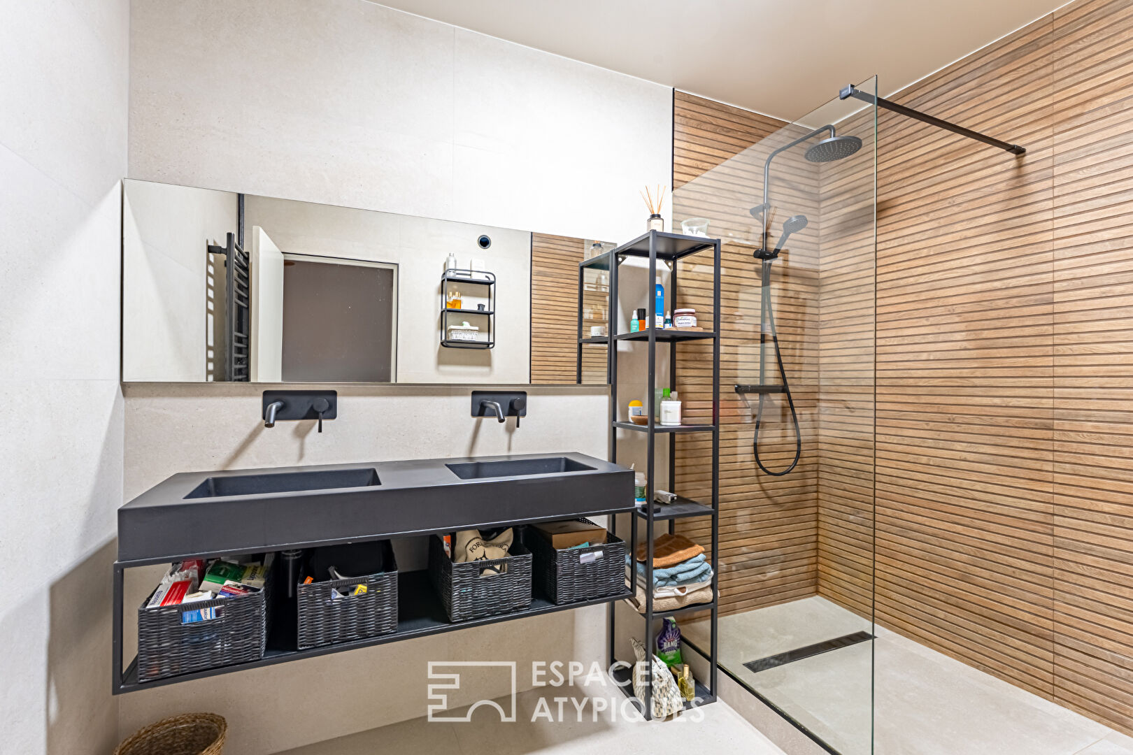 Très bel appartement lumineux avec loggia sur espaces verts