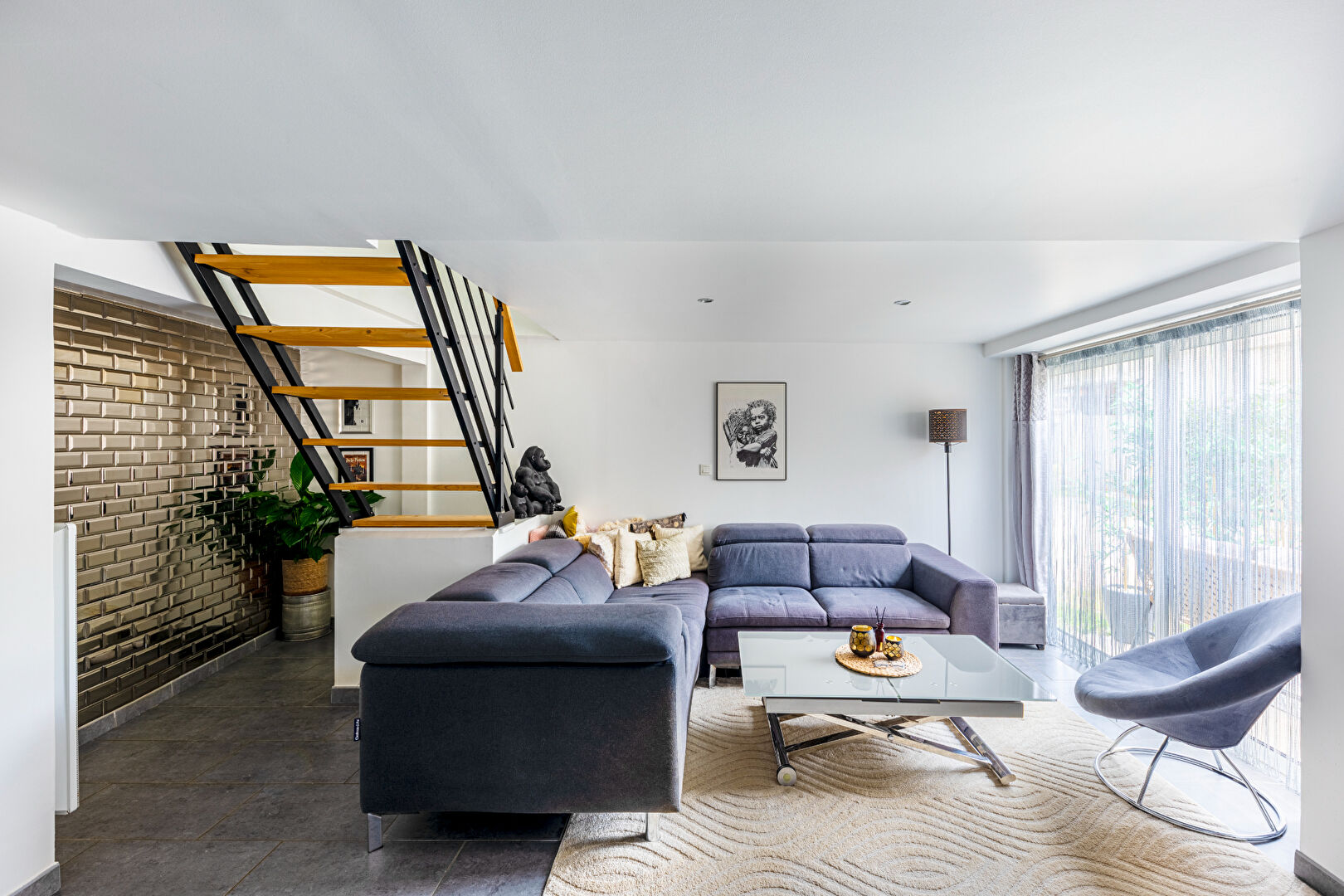 Workshop atmosphere and clean lines just a stone’s throw from the Château de Thoiry