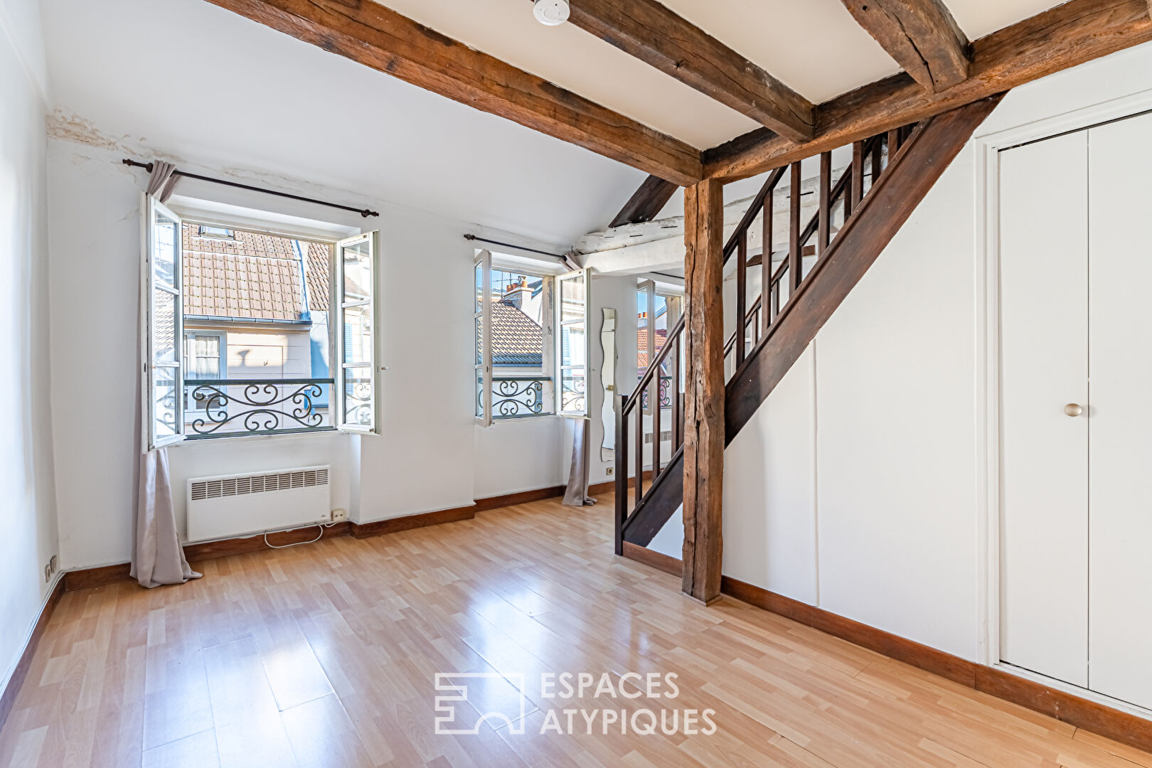 Duplex dernier étage en hyper centre de Saint-Germain en Laye