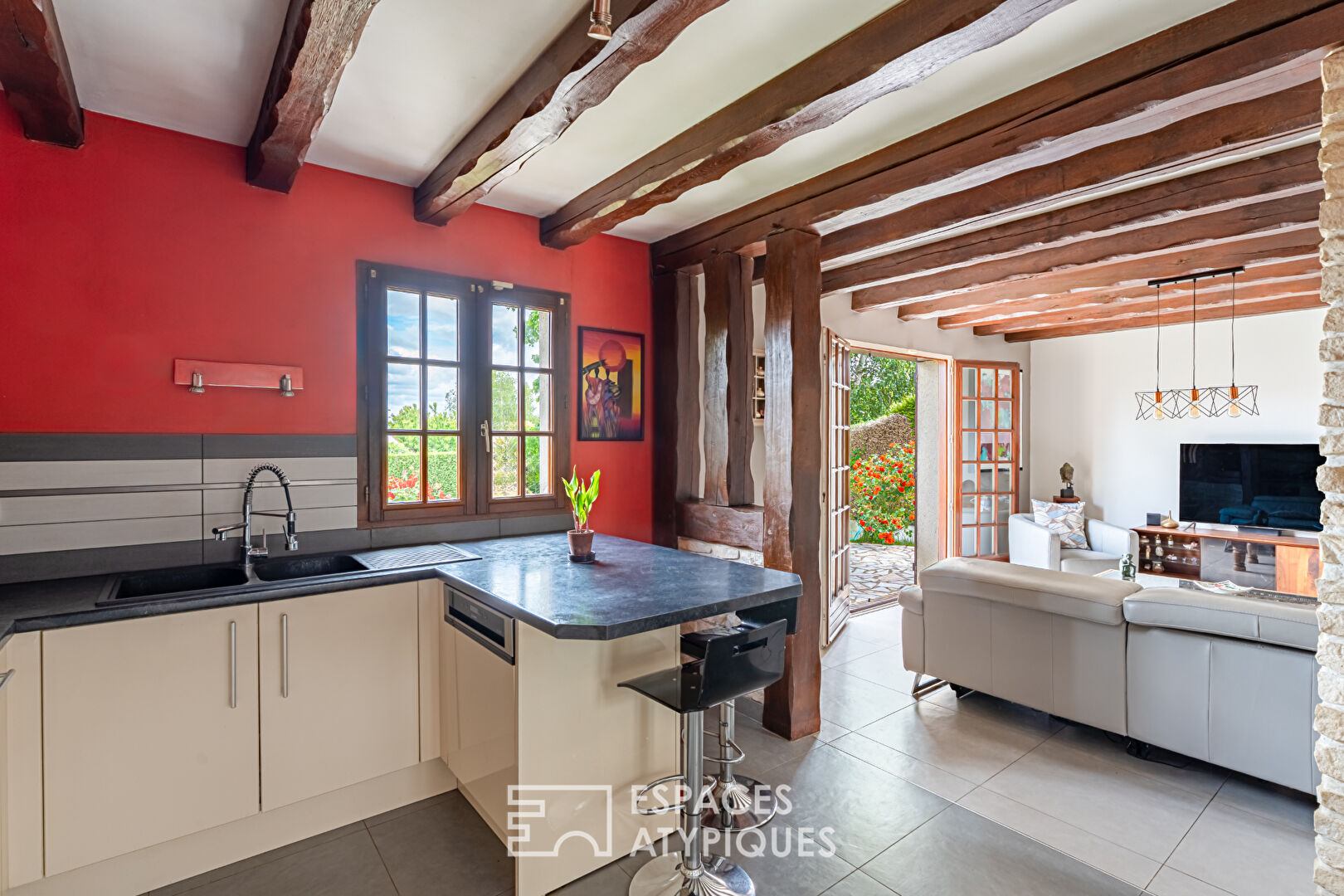 Maison contemporaine « Domaine le Village »