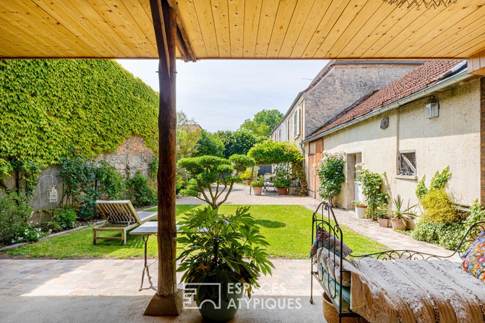 Maison de charme avec ses dépendances à Chavenay