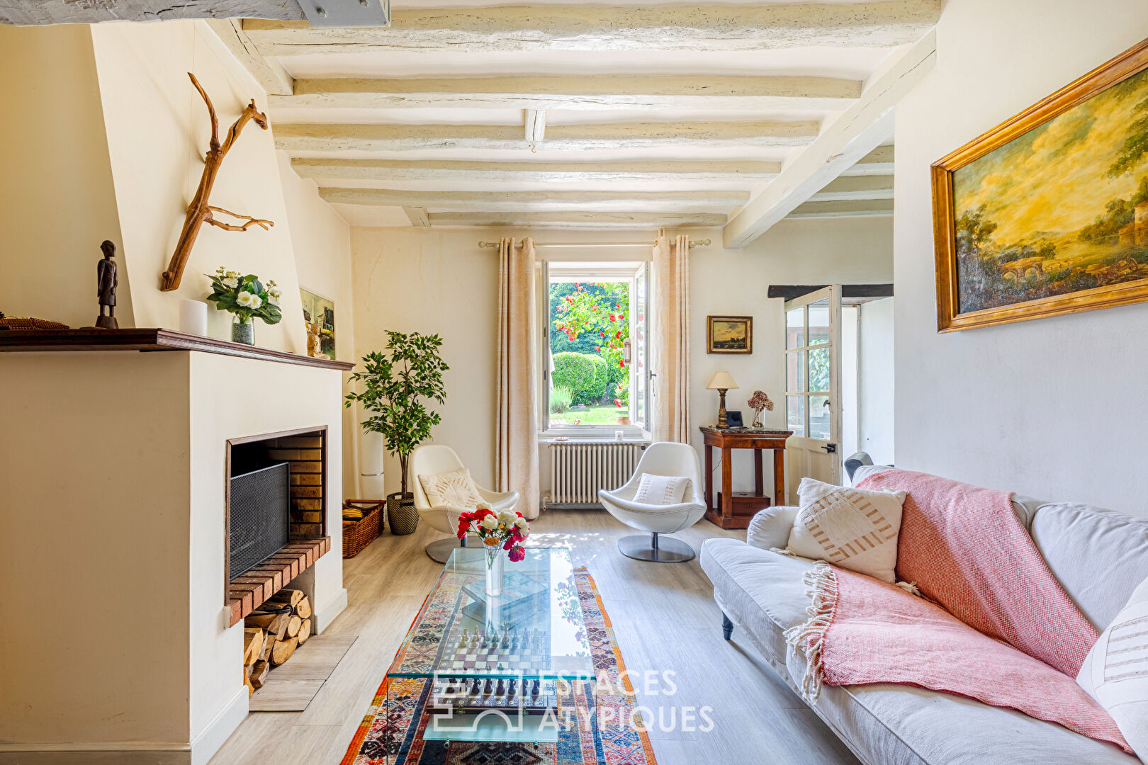 Maison de ville avec jardin, au coeur d’un village historique de la vallée de Chevreuse