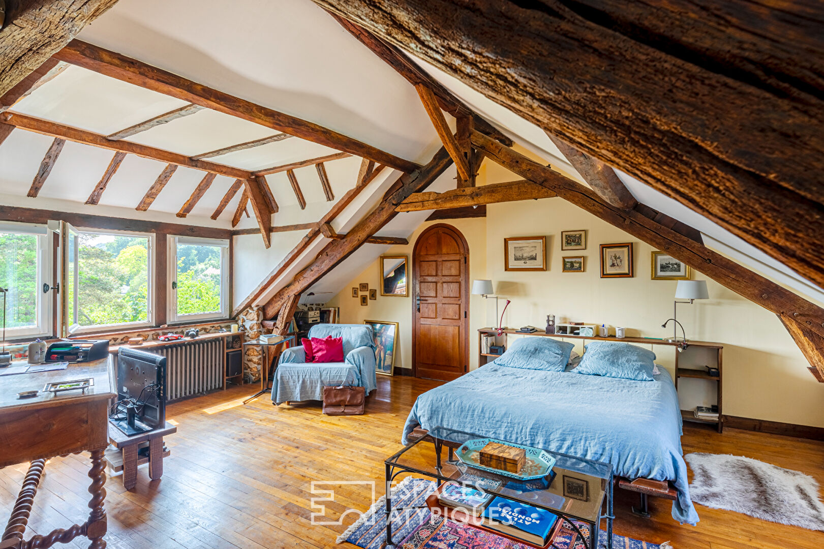 Maison de ville avec jardin, au coeur d’un village historique de la vallée de Chevreuse