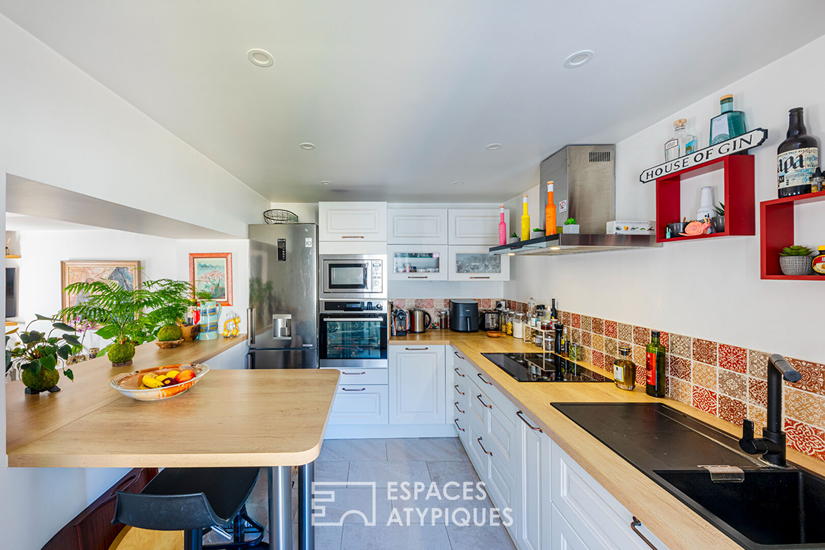 96 m2 house in the heart of an old farmhouse in Morainvilliers