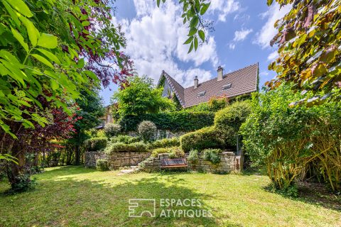 Family home with terrace and bucolic garden in absolute peace and quiet