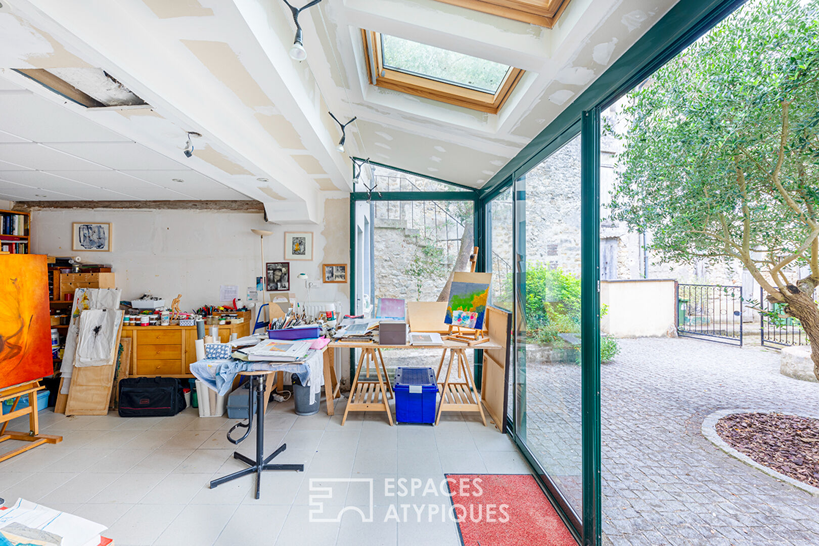 Heart of Maule: townhouse full of potential