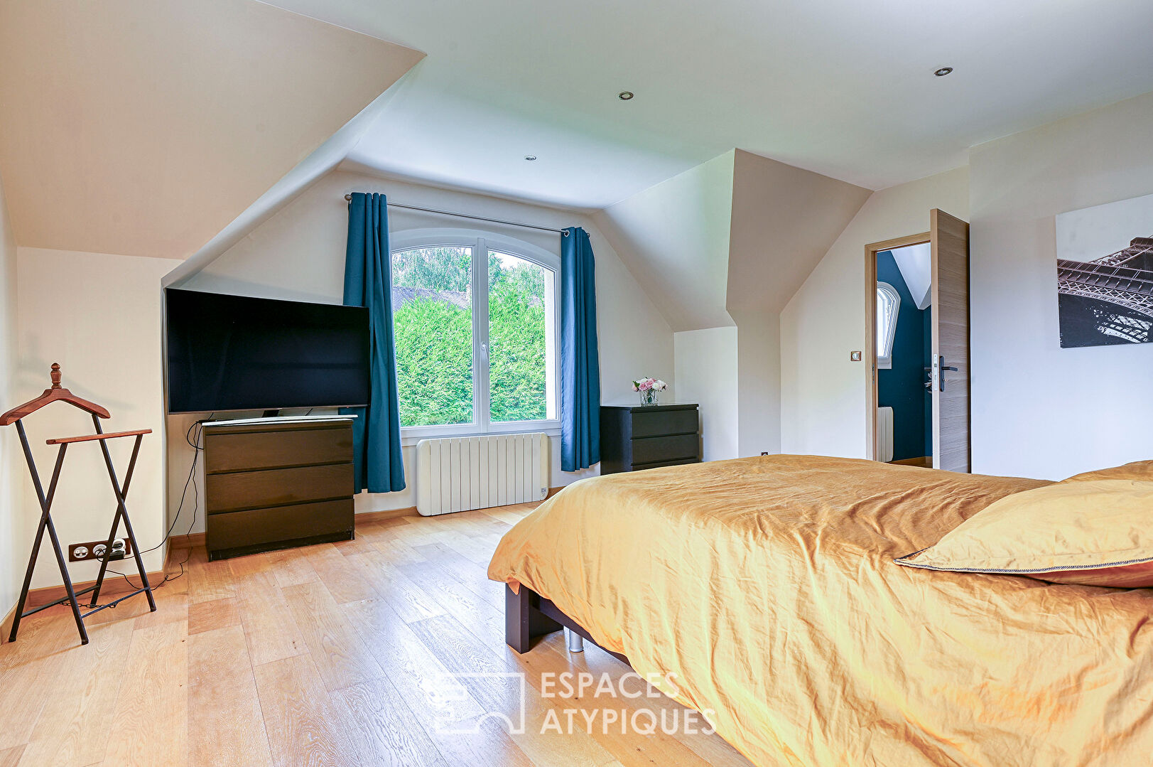 Maison familiale contemporaine à pieds du centre de Montfort l’Amaury