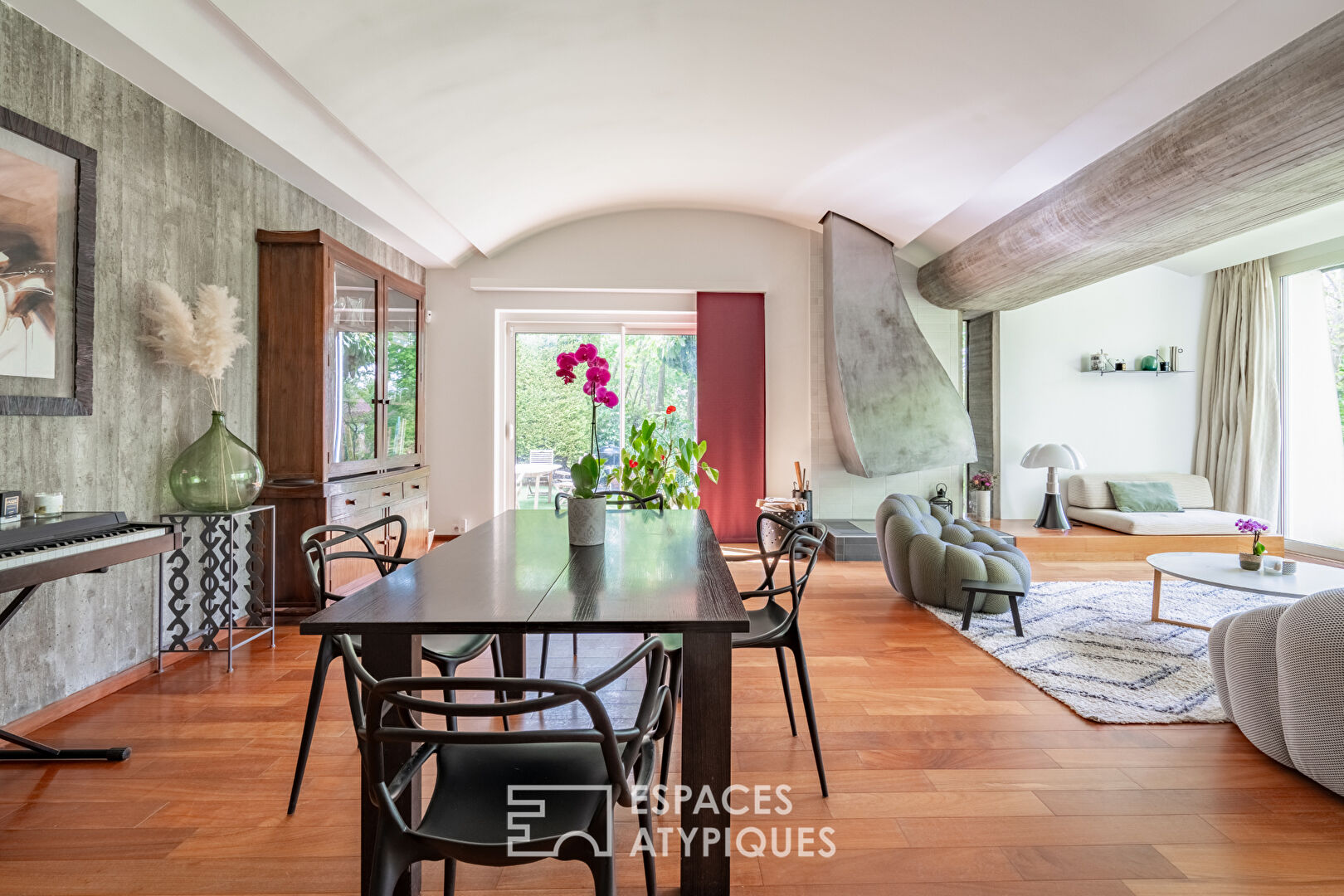 Architect-designed house with butterfly roof and view