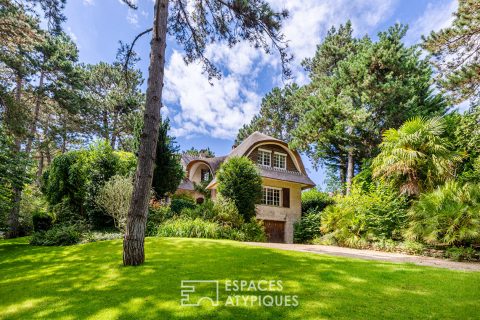 Charming thatched cottage, haven of peace near the train station