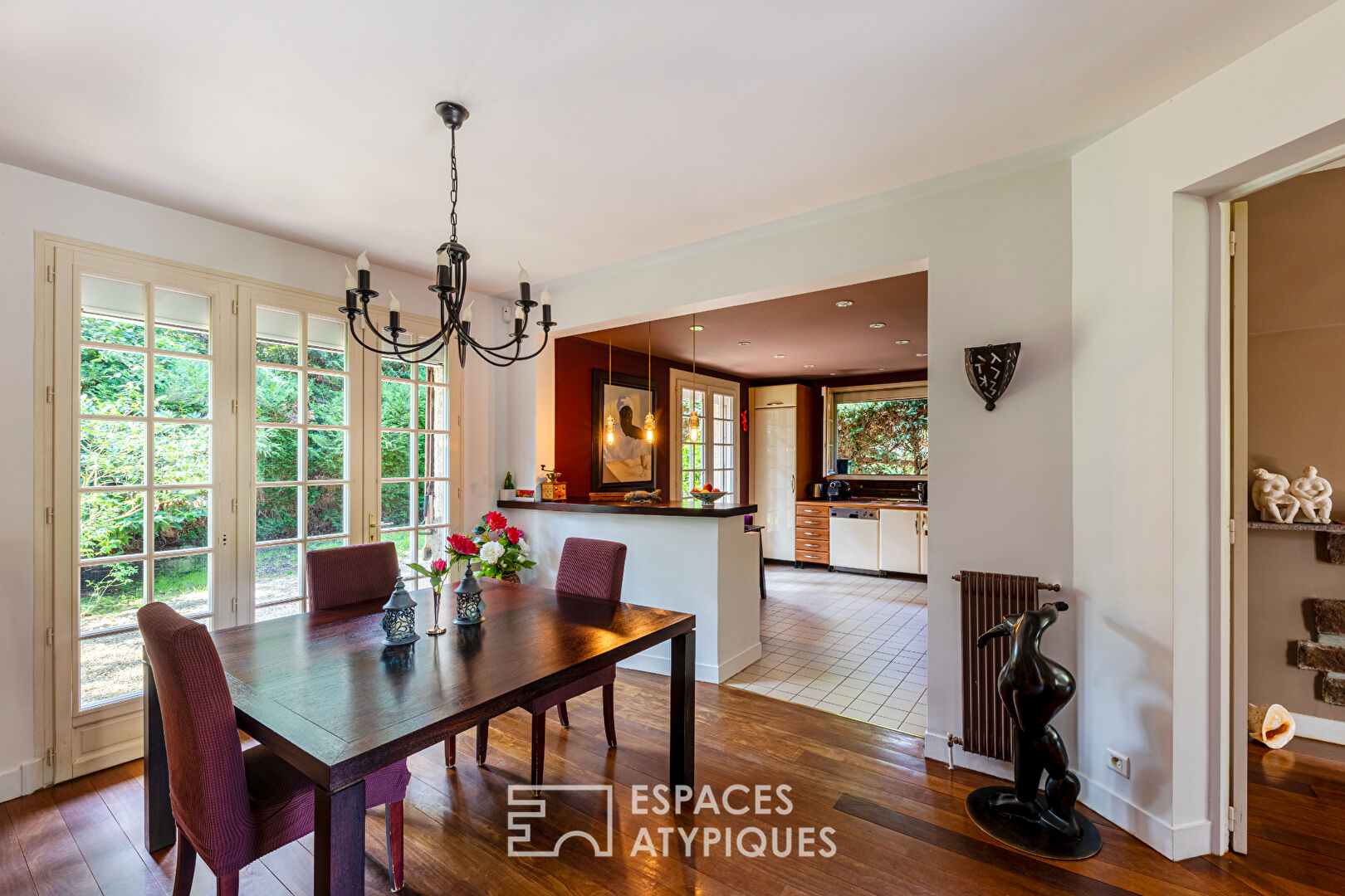 Charming thatched cottage, haven of peace near the train station