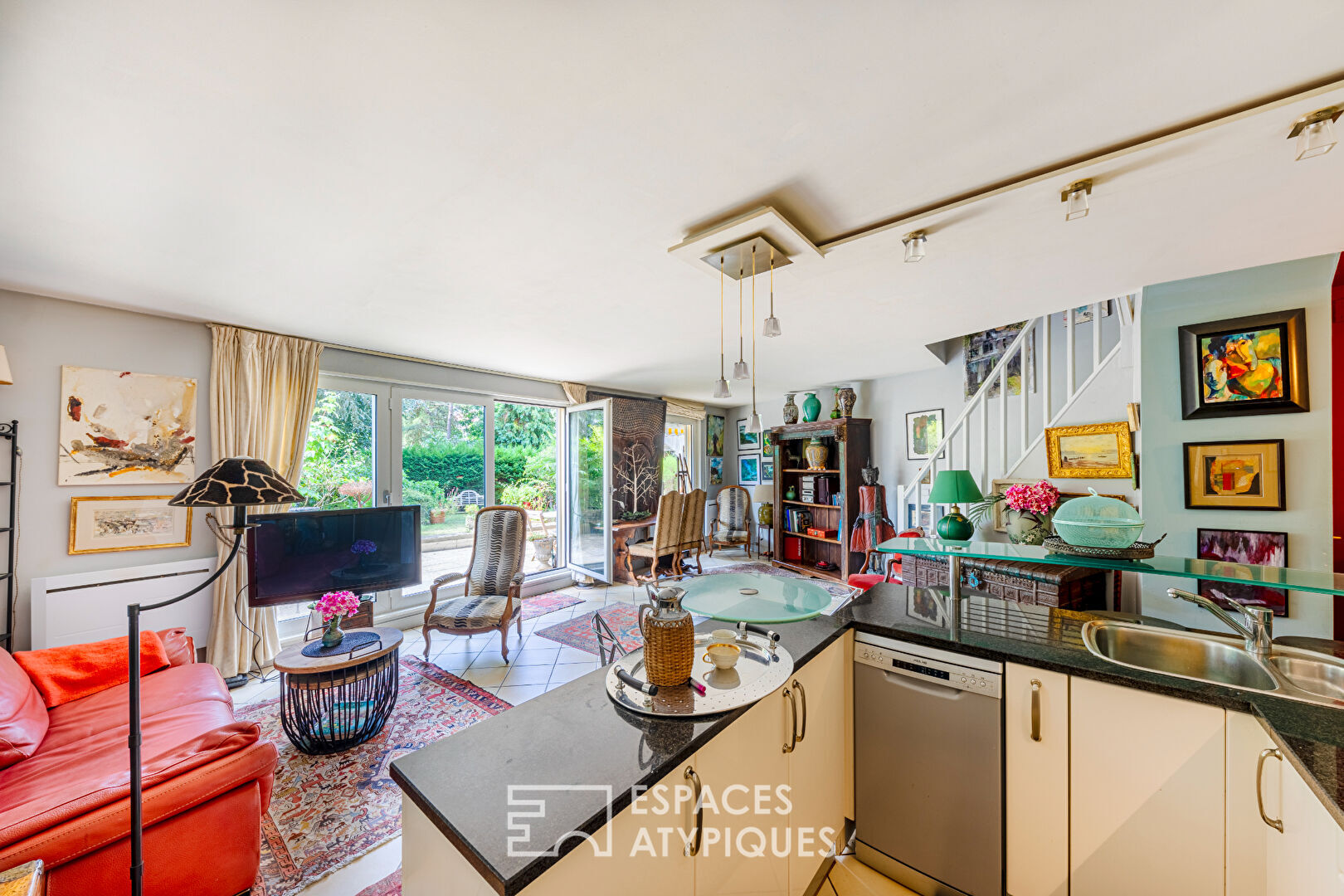 Duplex lumineux avec jardin plein sud à Versailles
