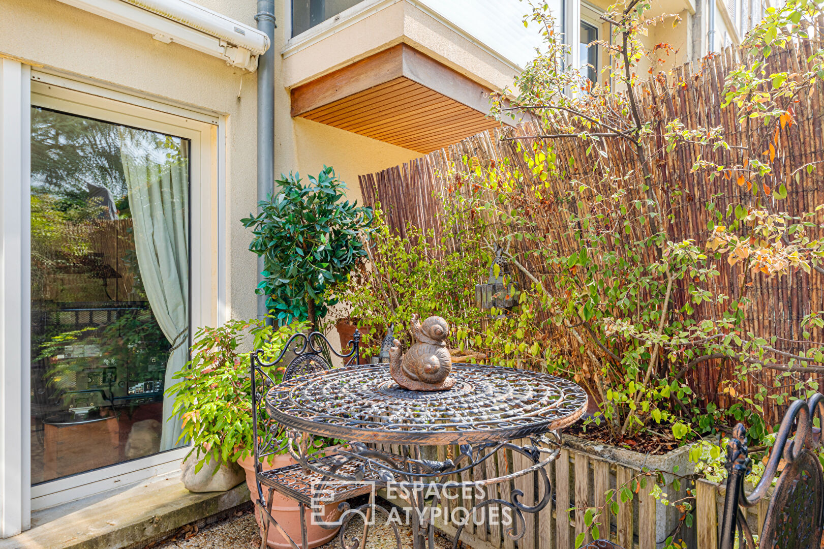 Duplex lumineux avec jardin plein sud à Versailles