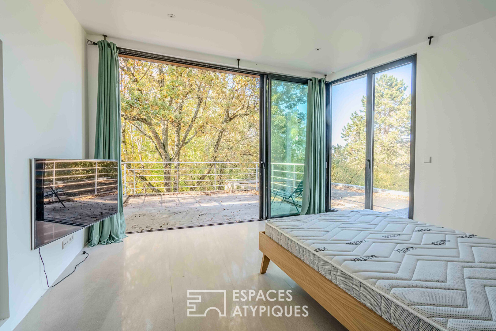 Maison d’architecte sur la colline des impressionnistes à La Celle Saint-Cloud