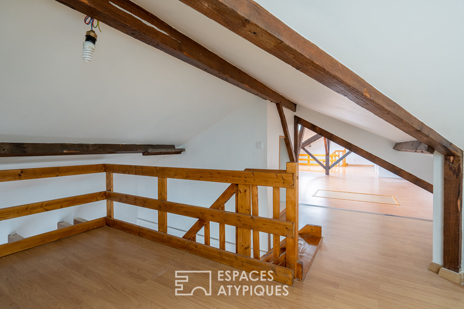 Duplex atypique en dernier étage
