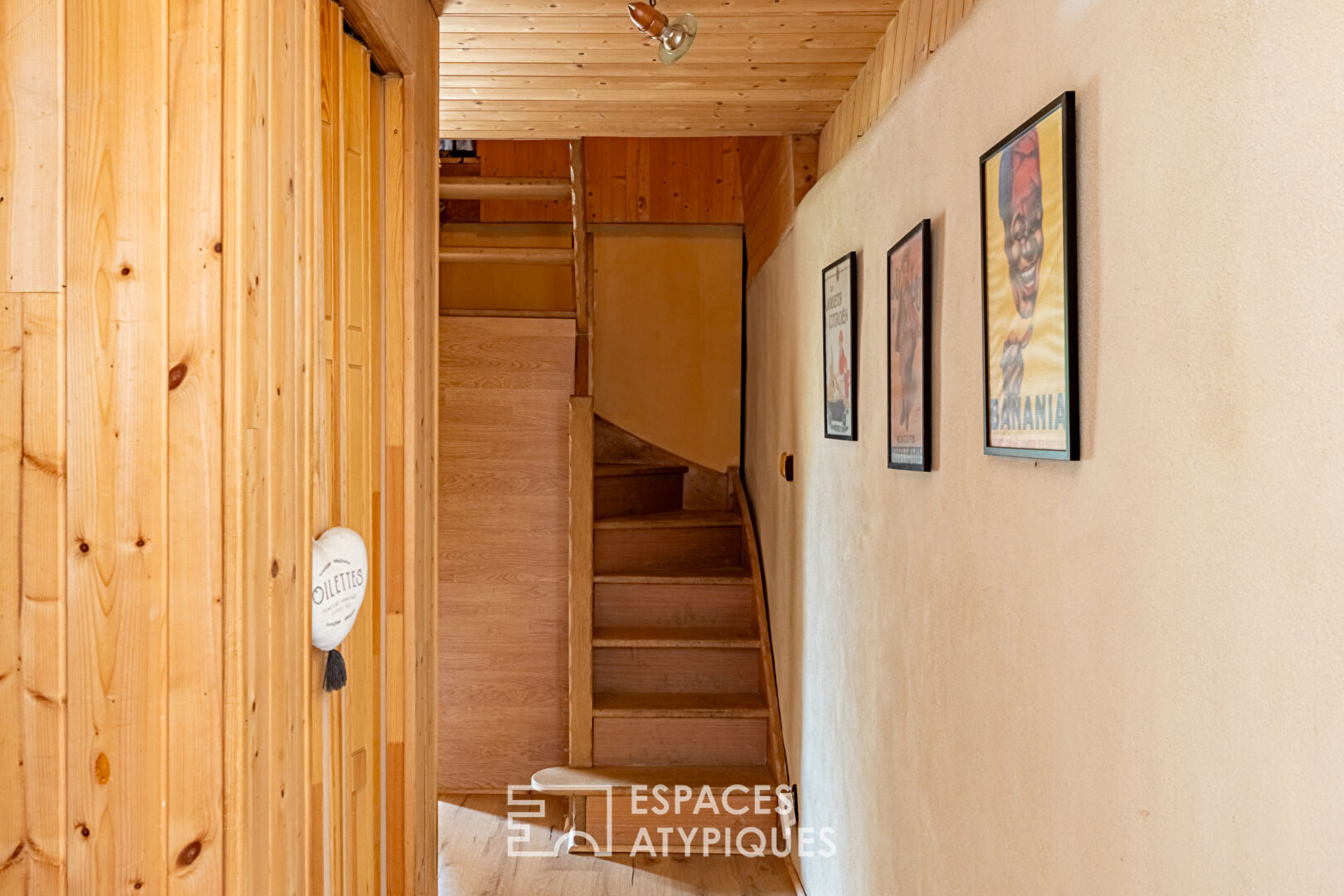 La maison aux murs de paille, écrin écologique à Sonchamp