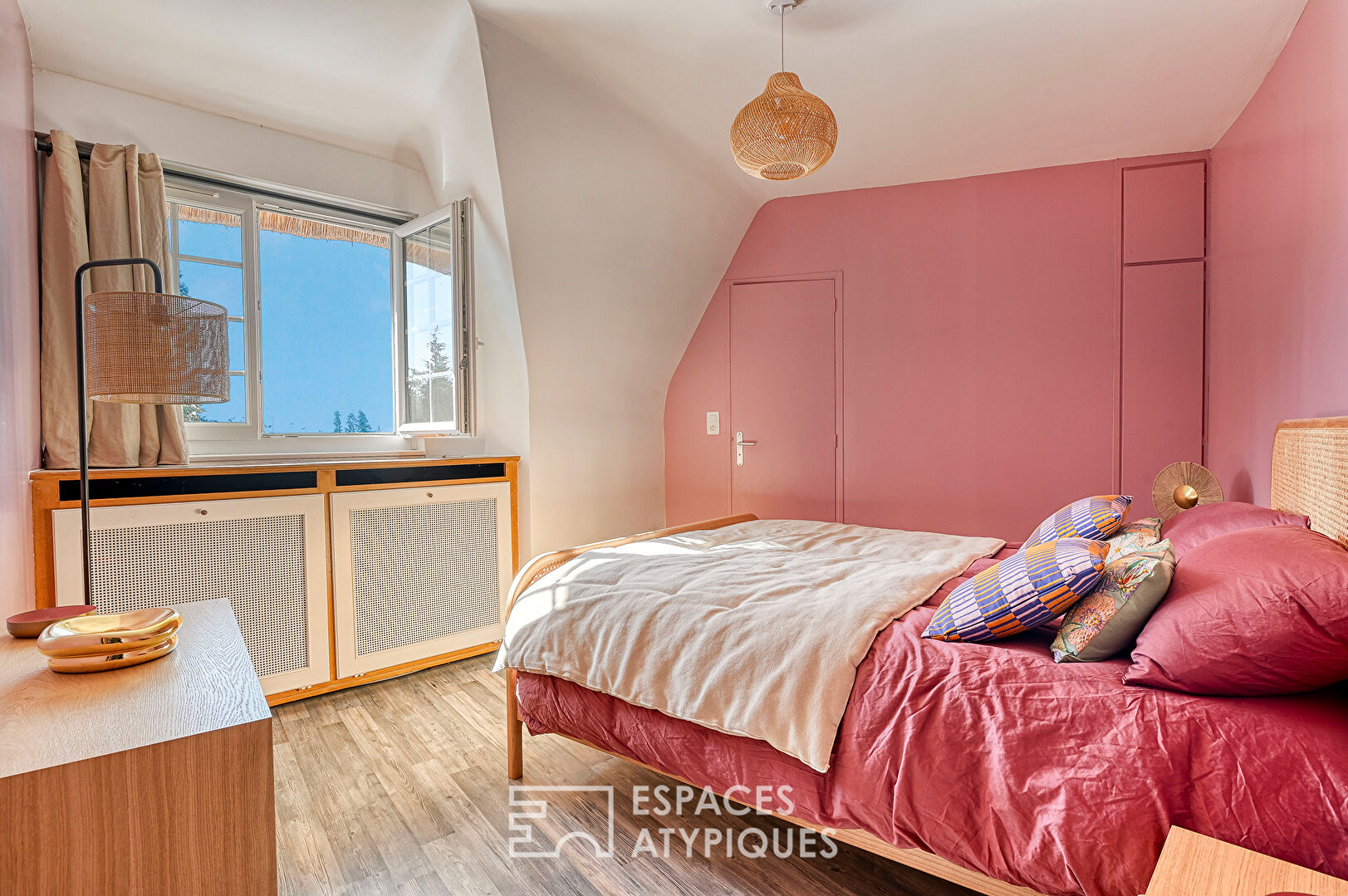 Maison de charme avec piscine et vue à La Hauteville