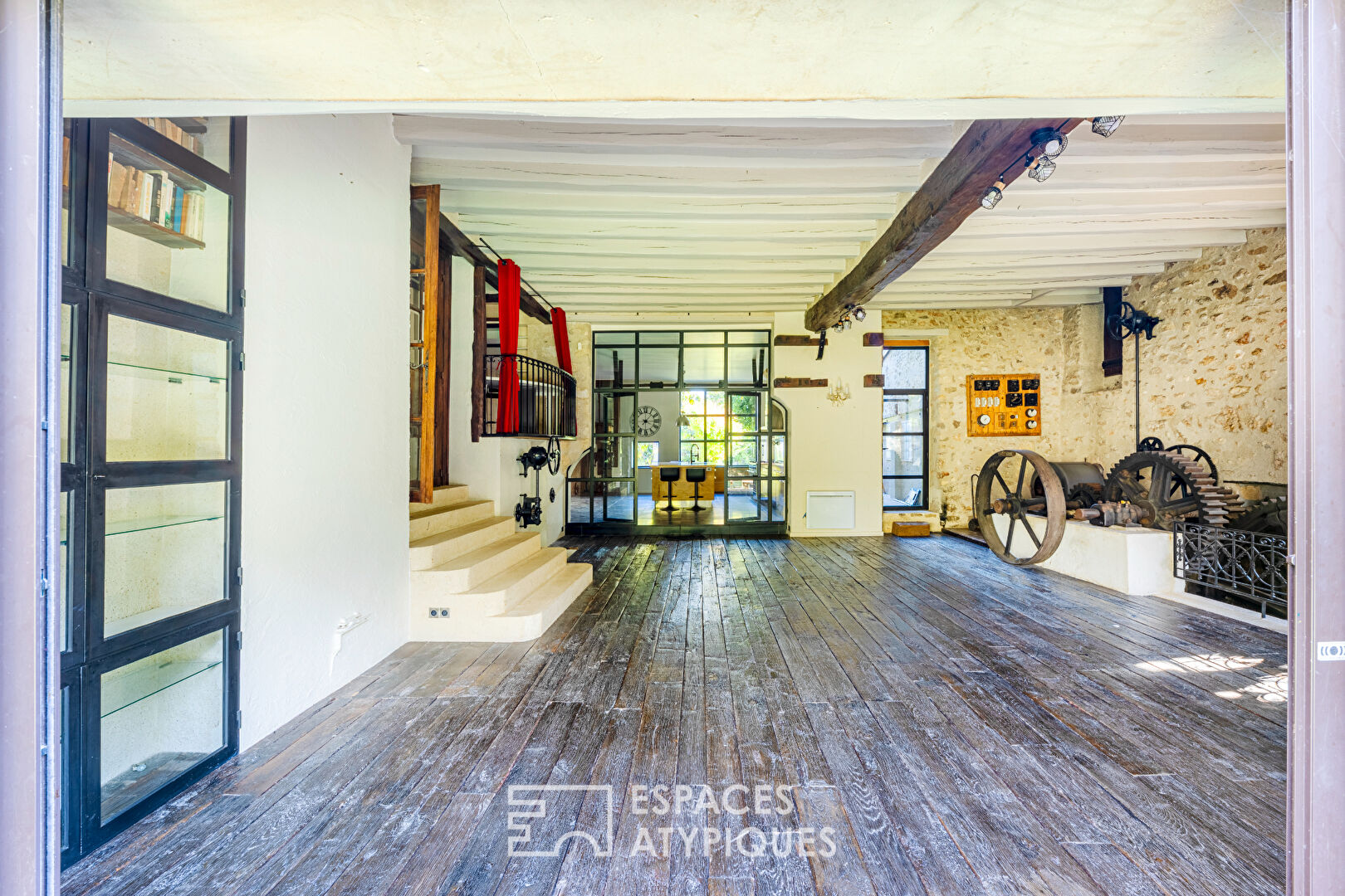 Moulin du XVIIe siècle à Maule