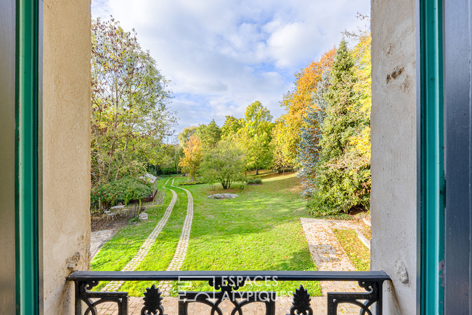 Moulin du XVIIe siècle à Maule