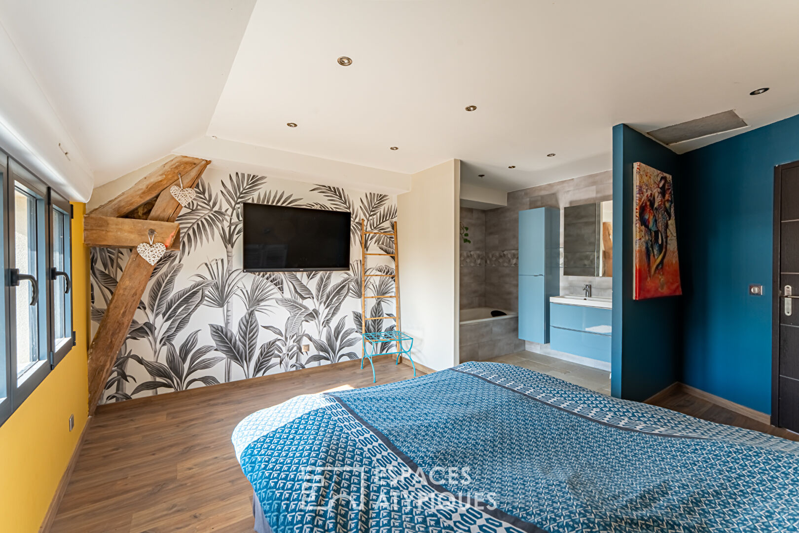 Contemporary charming house with swimming pool in Sonchamp