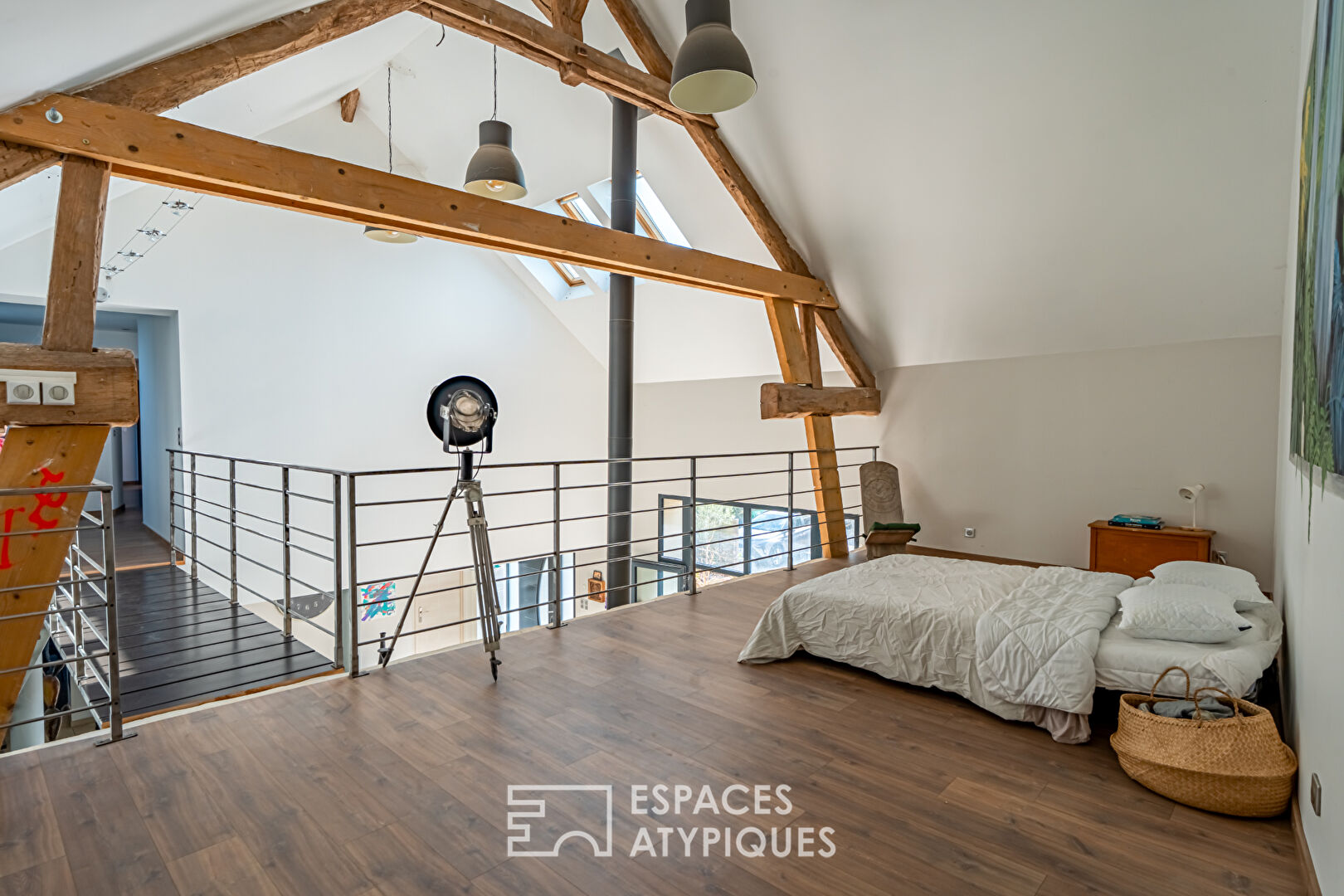 Contemporary charming house with swimming pool in Sonchamp