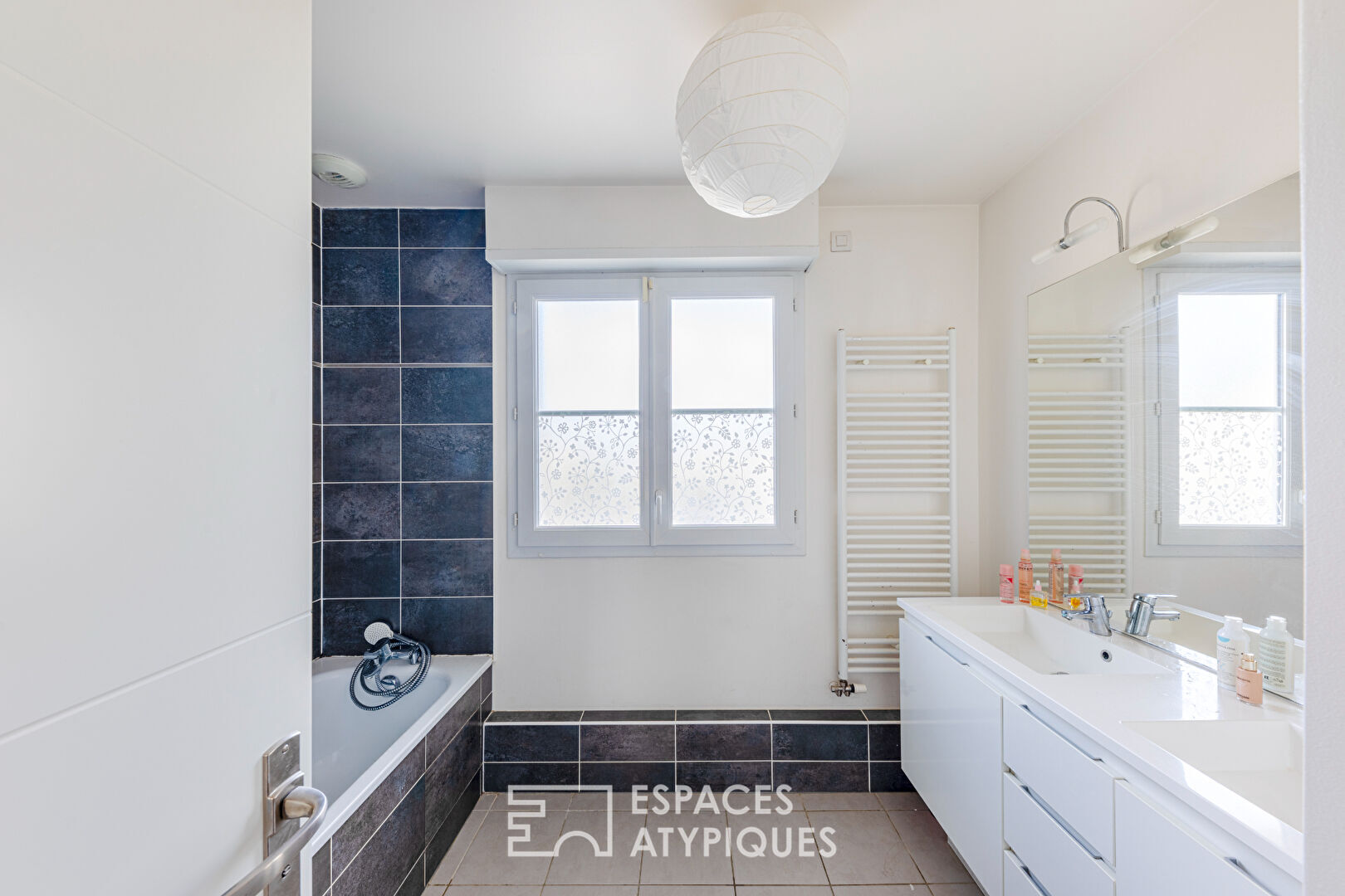 Bright contemporary house in Villepreux