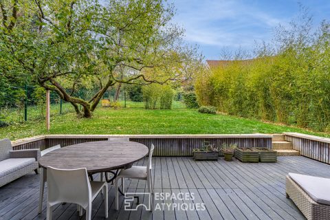 The elegant RT 2012 architect-designed house with a view